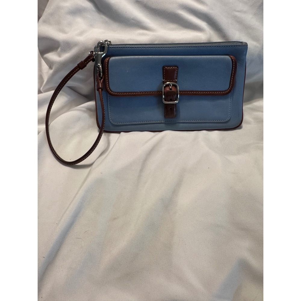 Coach Vintage Soho Leather Wristlet Light Blue Brown Trim Buckle Front‎ Pocket.